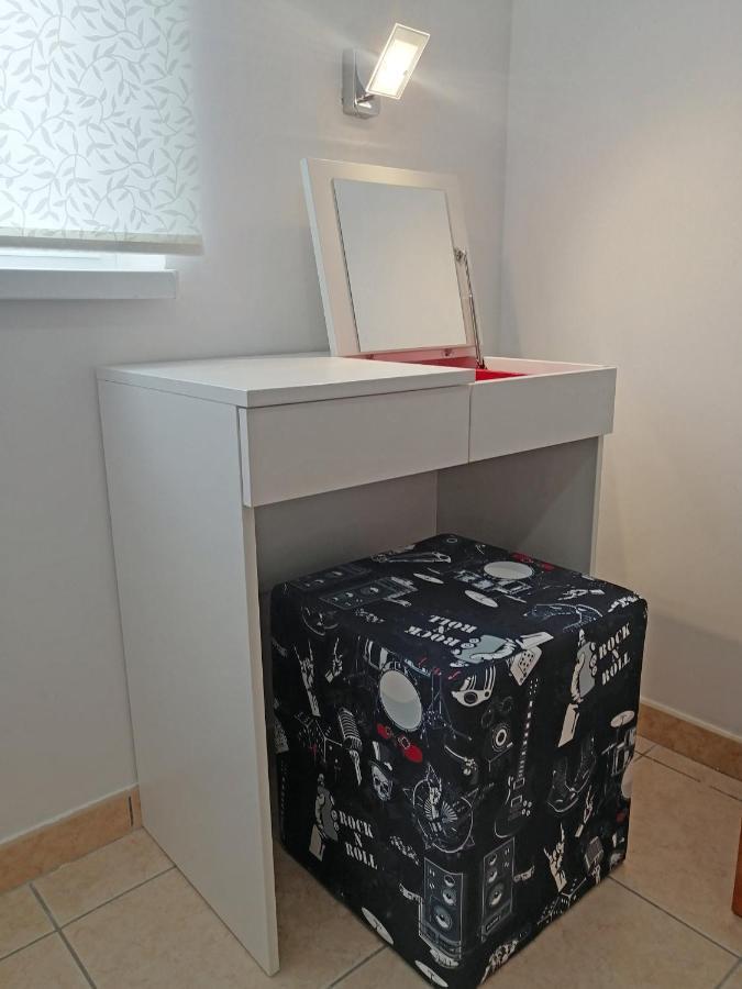 Apartment Suzie Q - Intermezzo With Sea View ラバック エクステリア 写真
